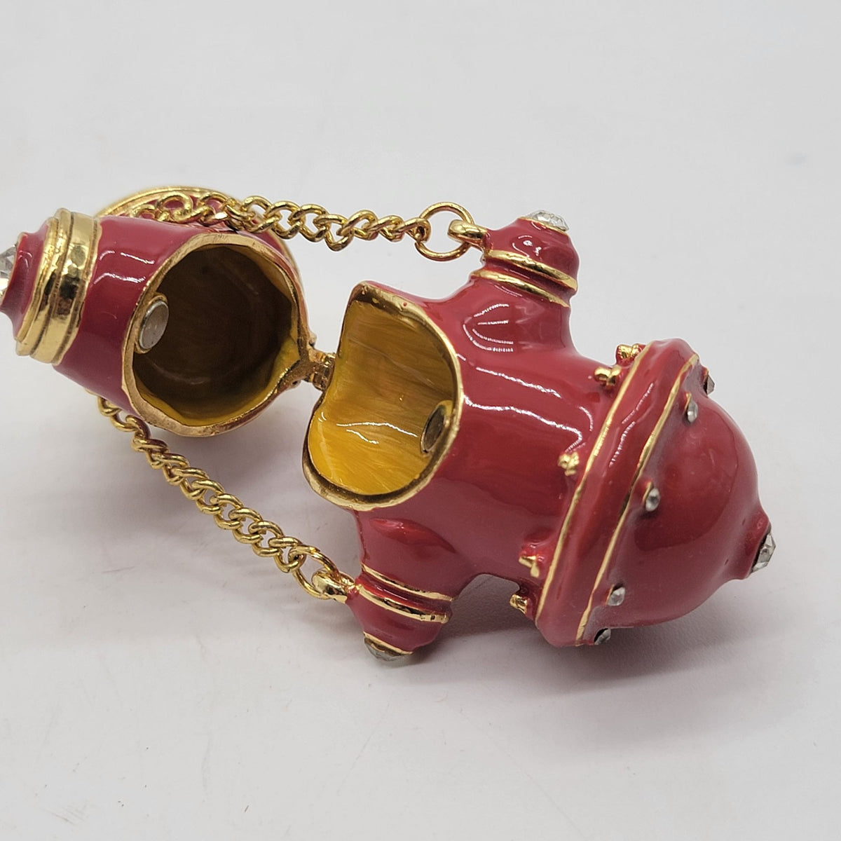 Objet d'art Dog's Best Friend Fire Hydrant Trinket Box No. 129