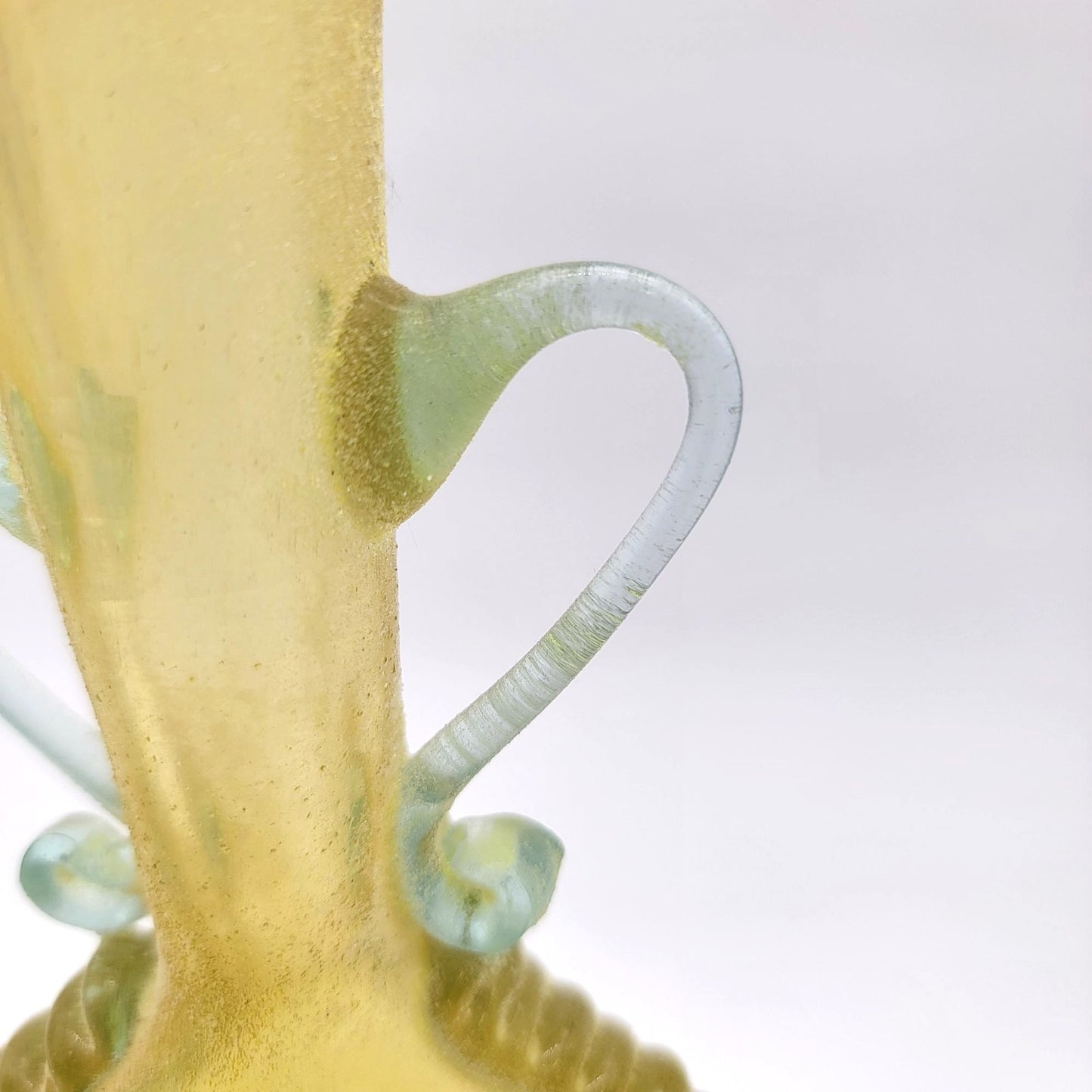 Vintage Venetian Scavo Art Glass Amphora Vase