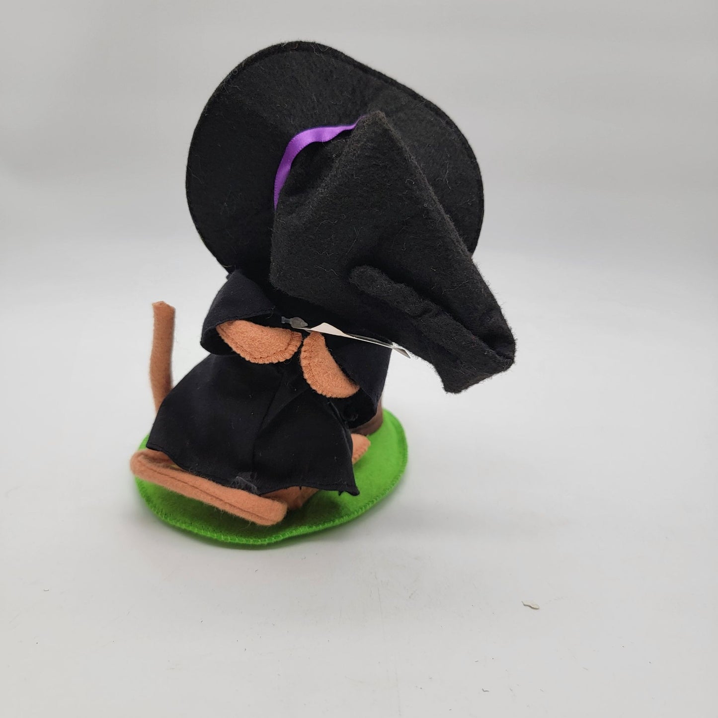 Annalee Halloween Witch Mouse Bobbing For Apples Figurine 6.75"