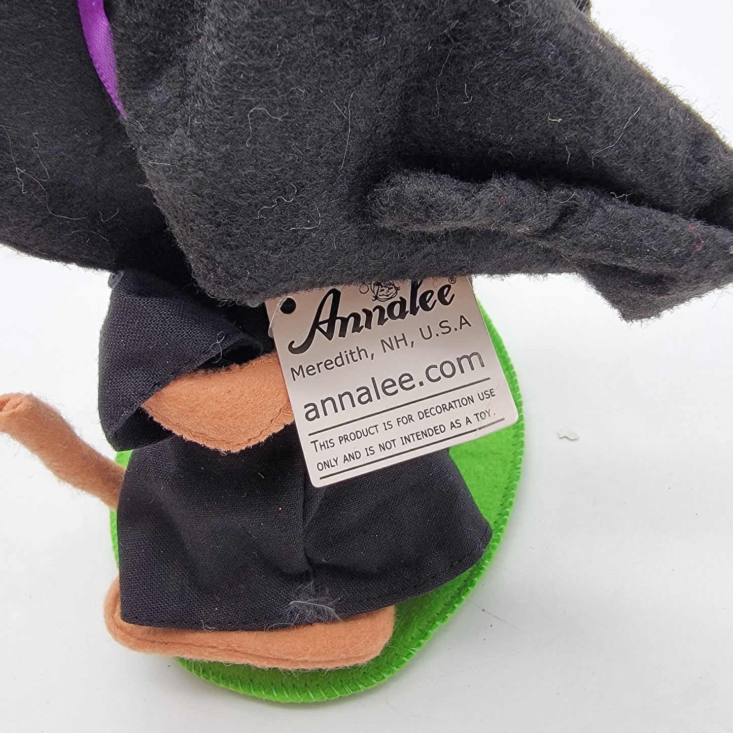 Annalee Halloween Witch Mouse Bobbing For Apples Figurine 6.75"