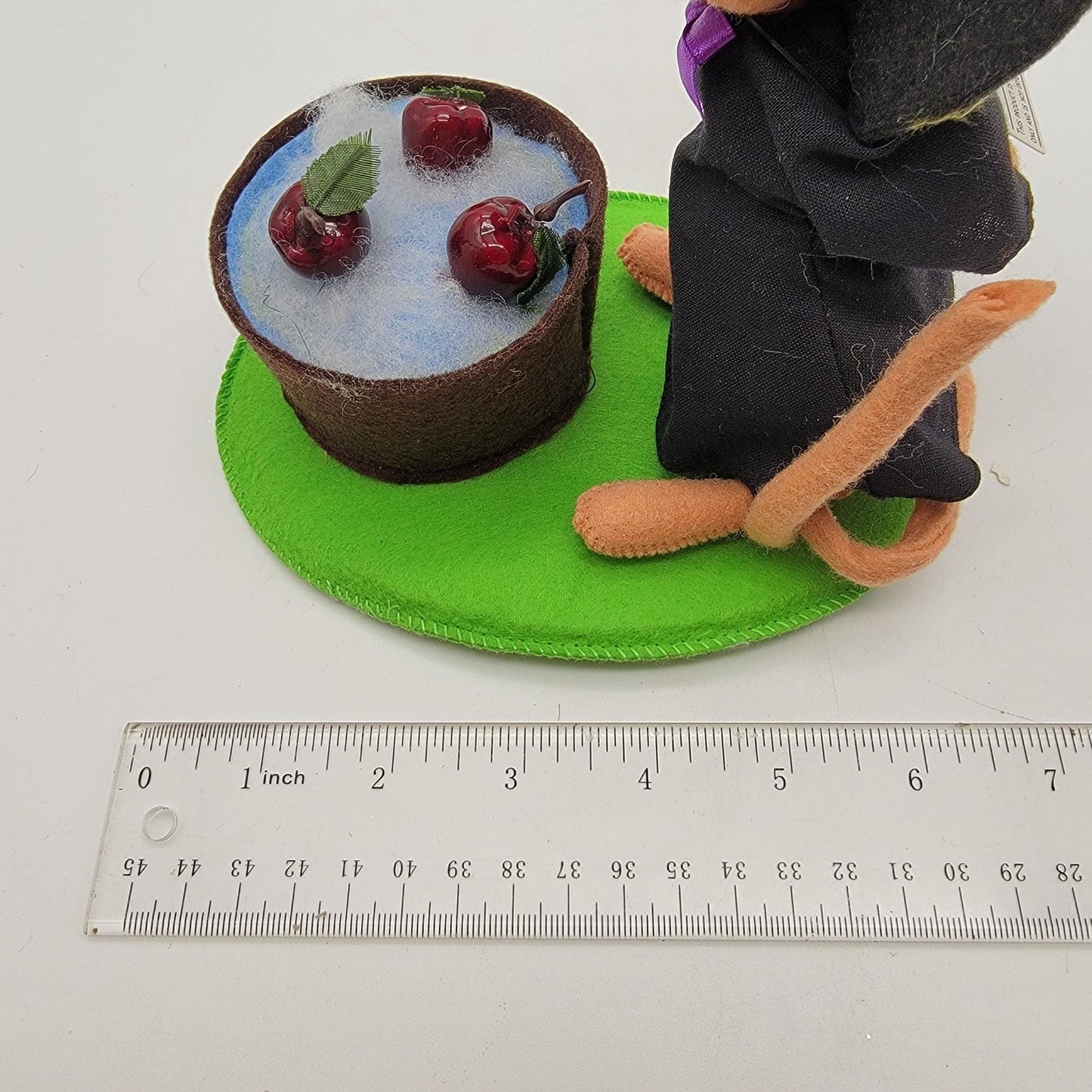 Annalee Halloween Witch Mouse Bobbing For Apples Figurine 6.75"