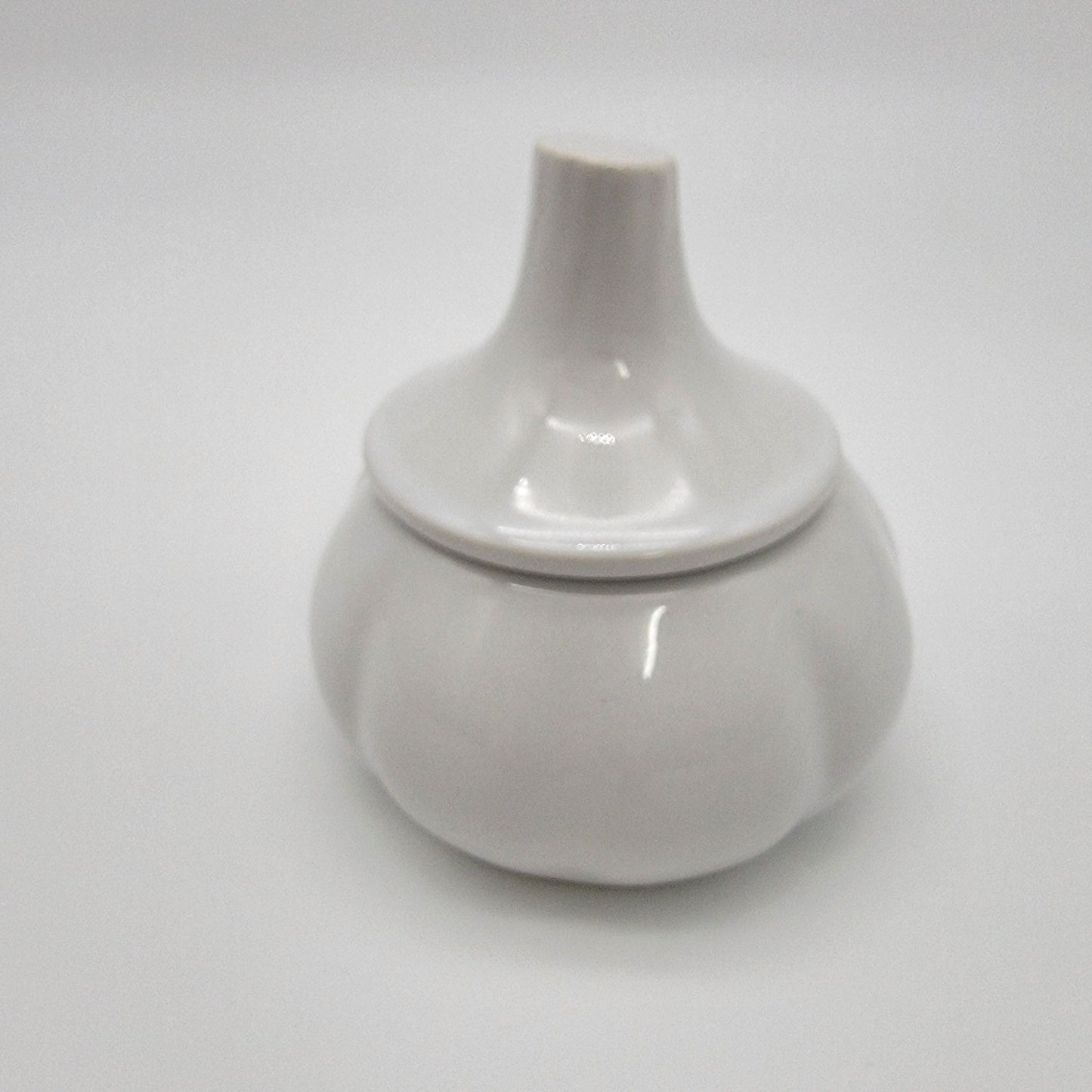 Anthropomorphic Face White Garlic Bulb Keeper Jar W/Lid