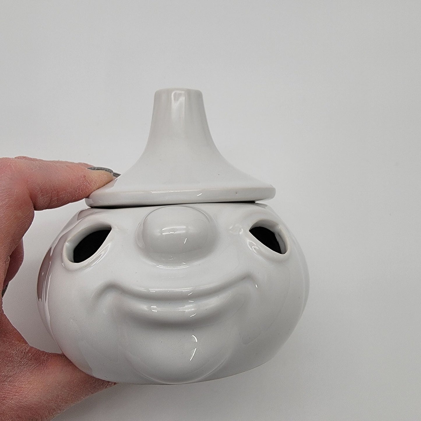 Anthropomorphic Face White Garlic Bulb Keeper Jar W/Lid