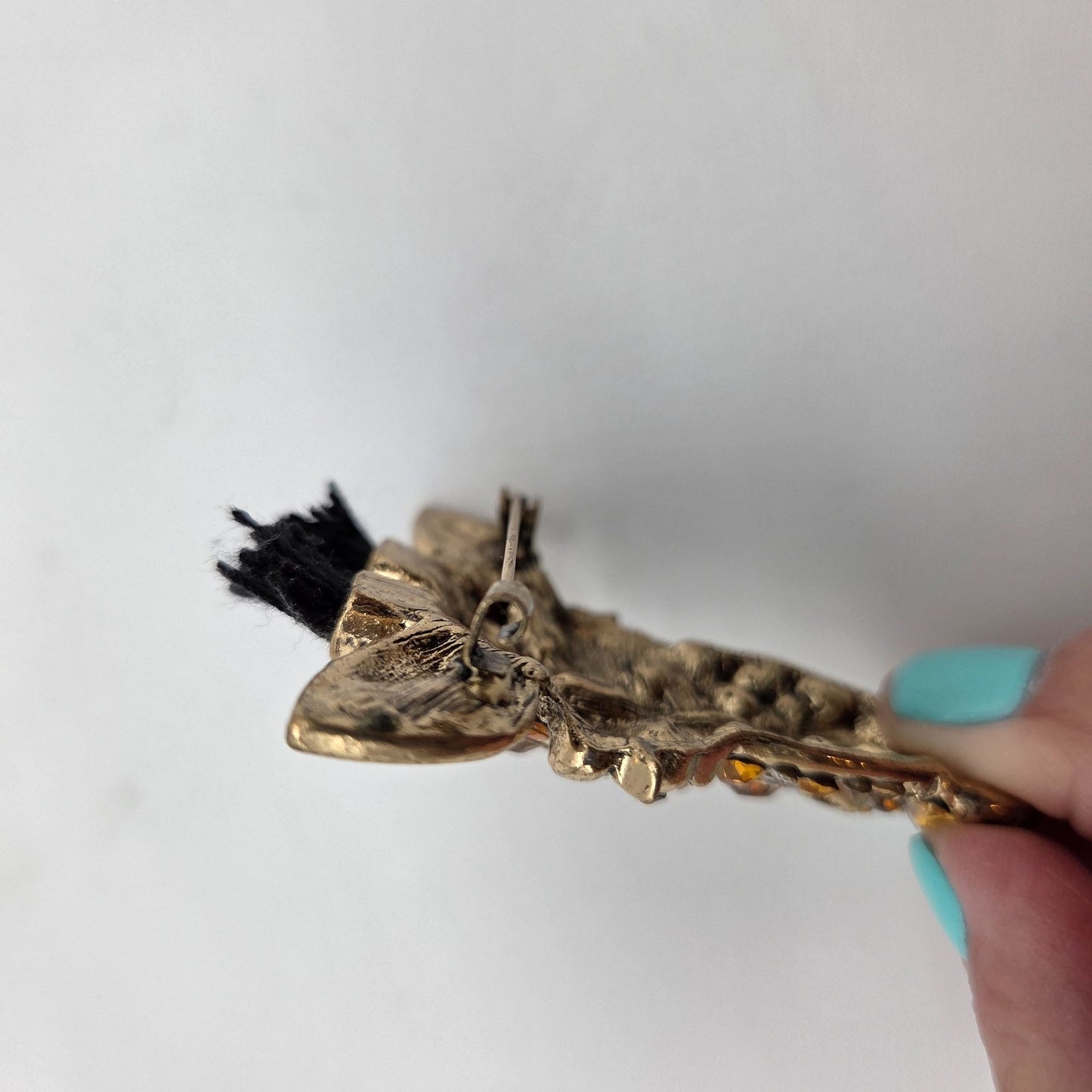 Gallery Giraffe Rhinestone Brooch