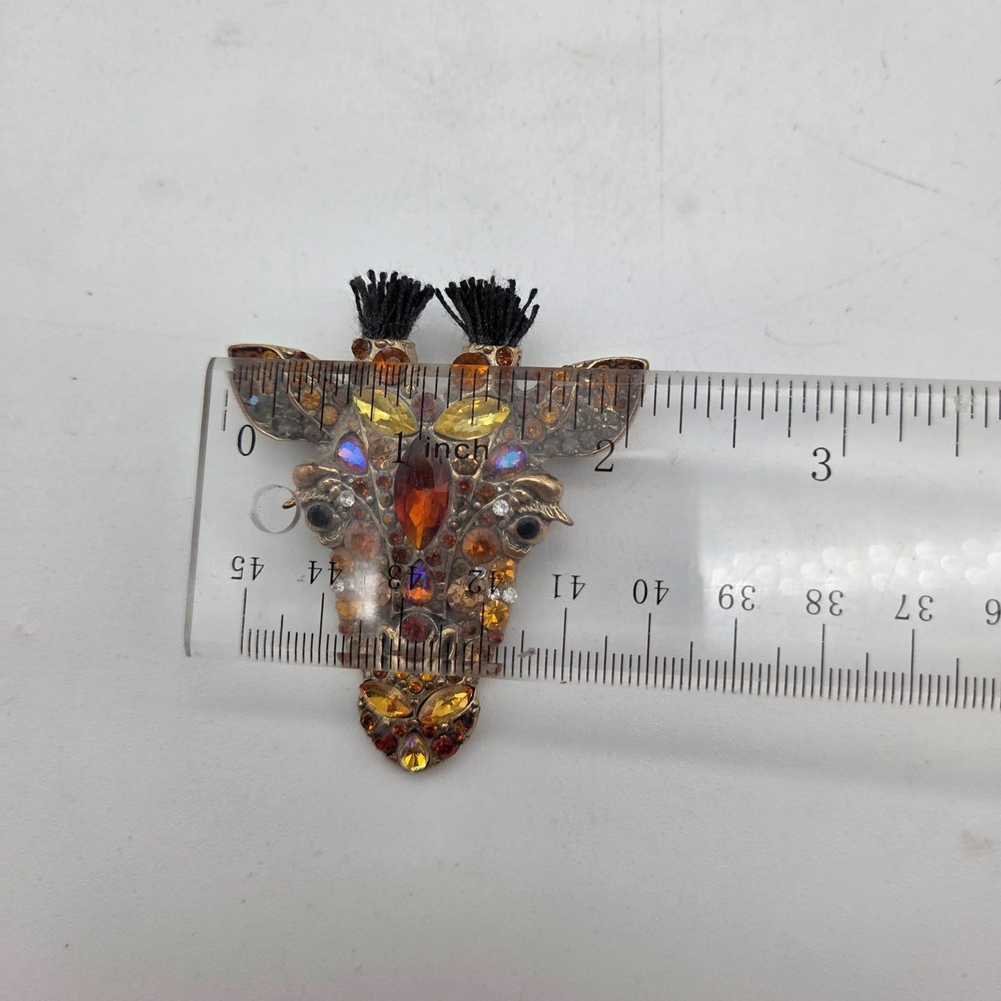 Gallery Giraffe Rhinestone Brooch
