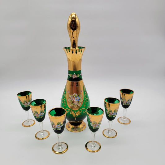 Vintage Seyei Victorian Glass Enameled Emerald Green Decanter With 6 Cordial Glasses