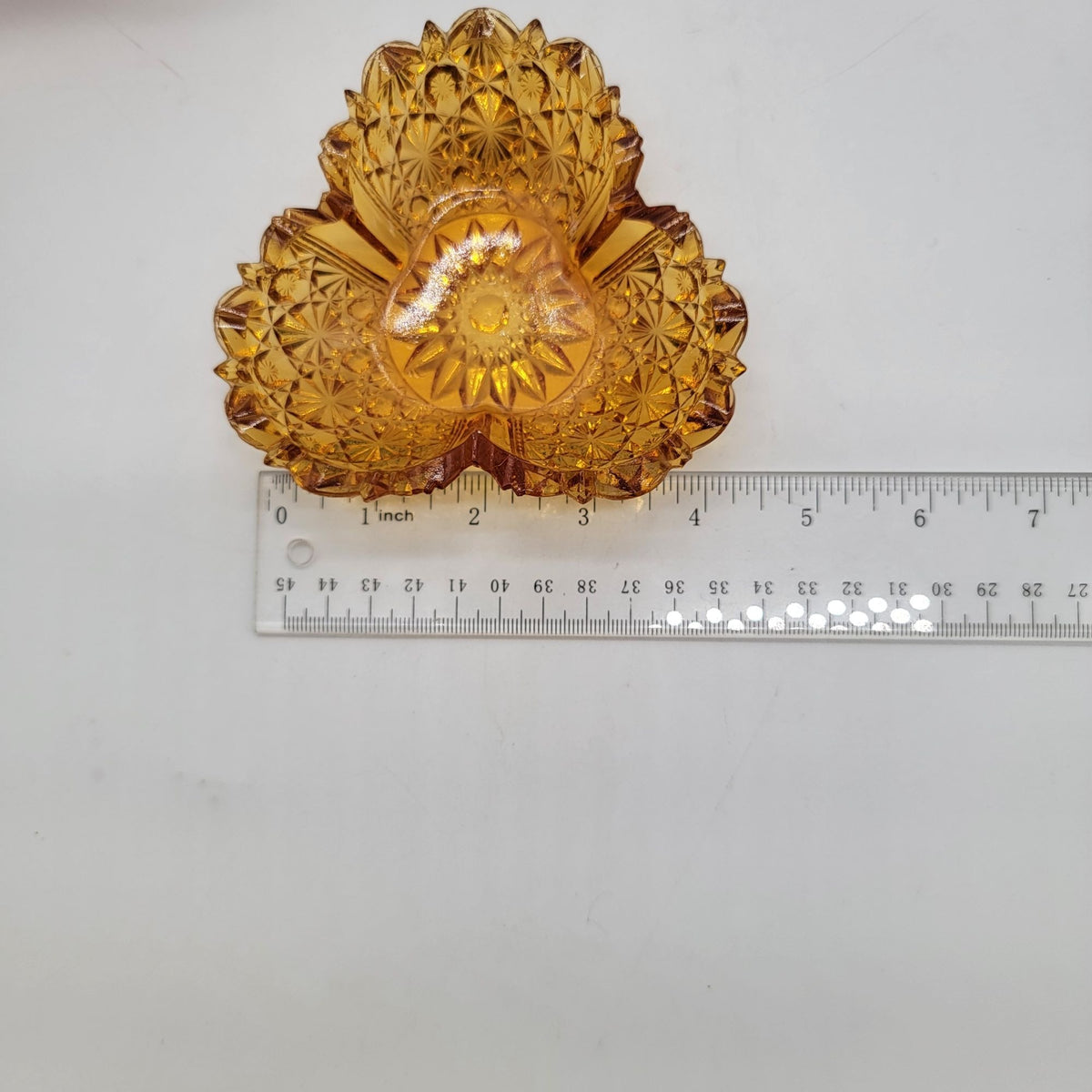 Richard & Hartley Daisy & Button Clover Amber Glass Berry Bowls Set Of 6