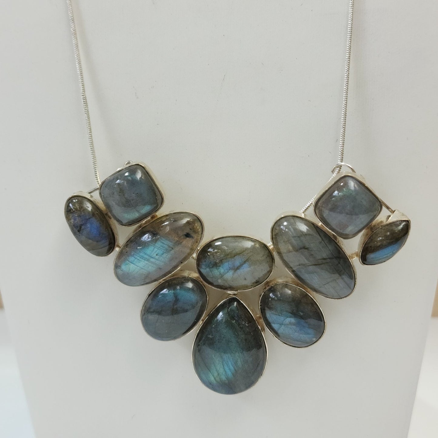 Artisan Labradorite Gemstones Statement Pendant On 925 Silver 20" Chain