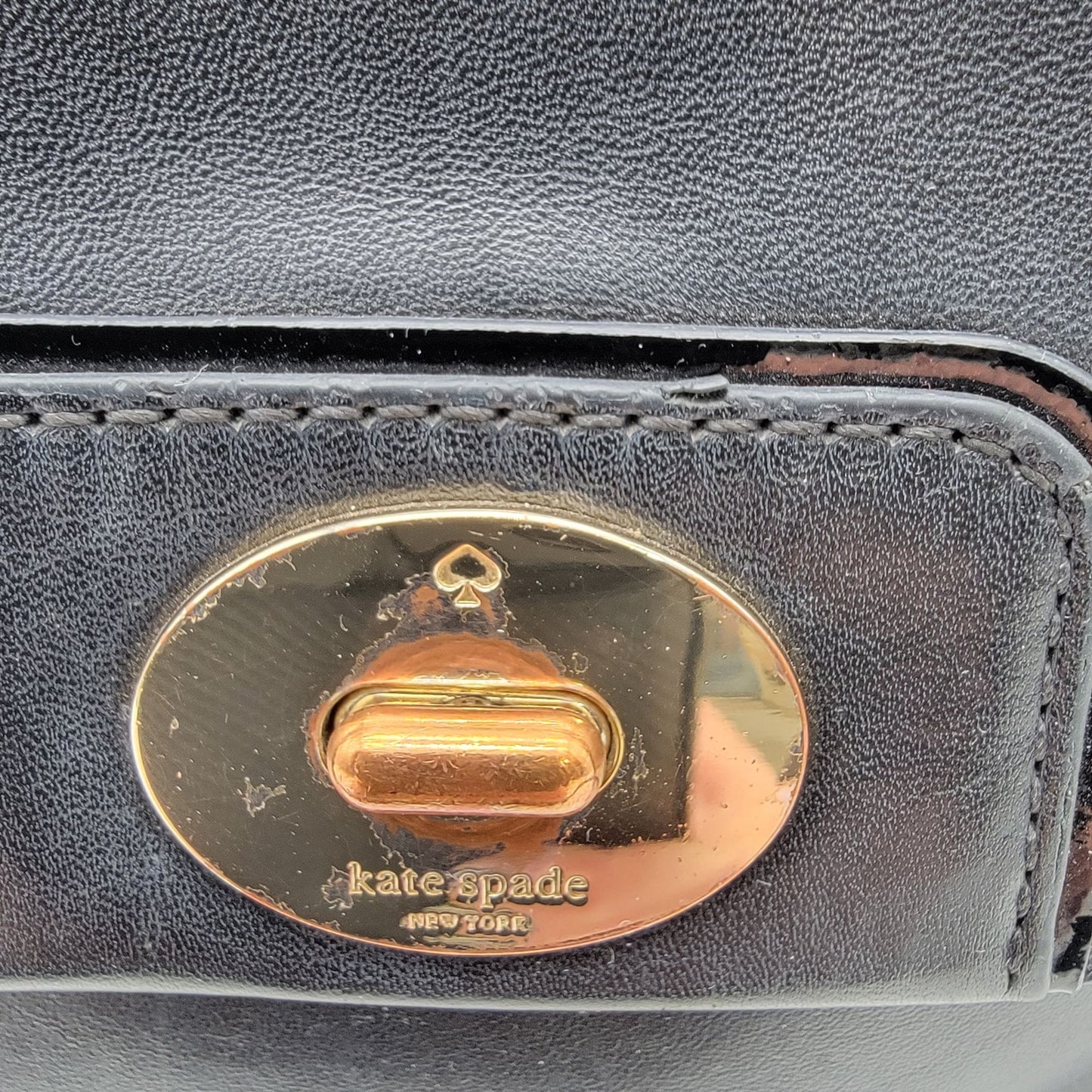 Kate Spade Black Leather Twist Lock Handbag With Crossbody Strap