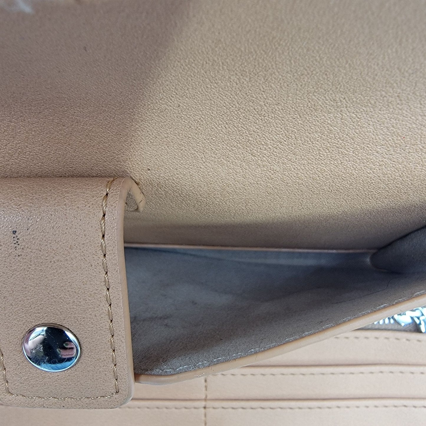 Cork Tri-Fold Organizer Wallet Wristlet