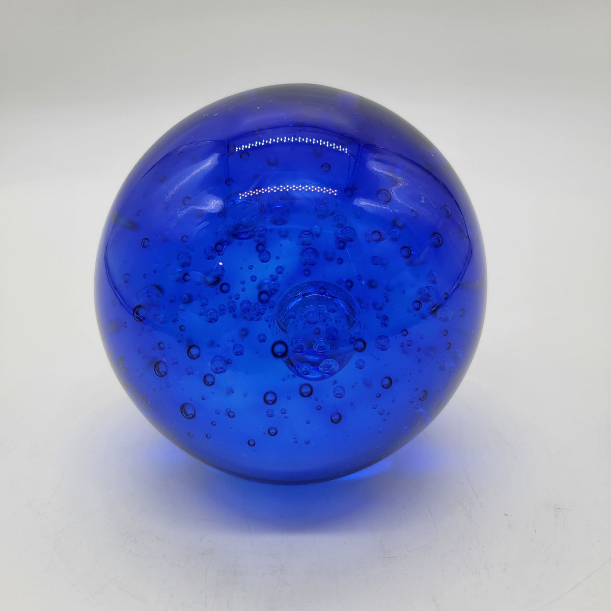 Large Godinger Cobalt Blue Controlled Bubble Art Glass Paperweight