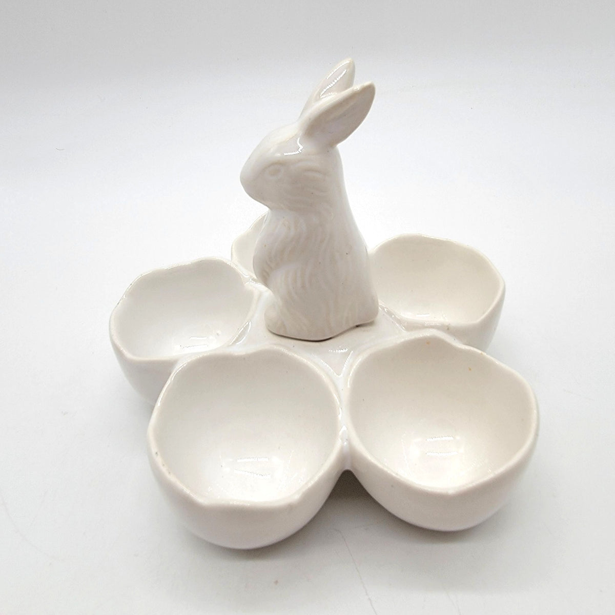 Vintage White Bunny Rabbit 5-Cup Egg Holder