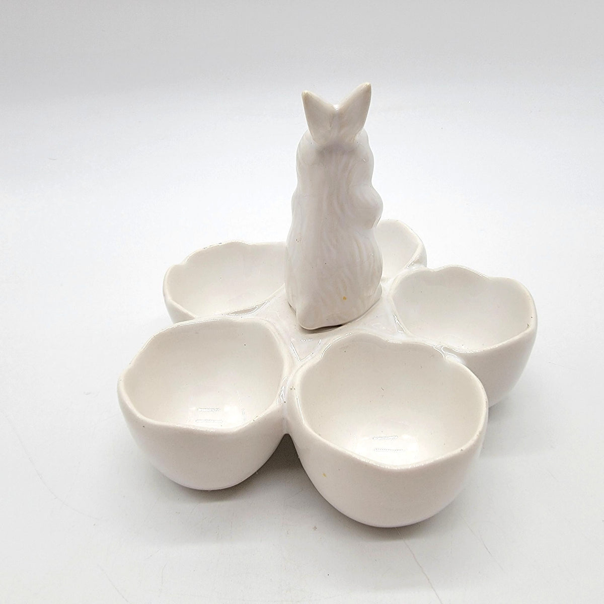 Vintage White Bunny Rabbit 5-Cup Egg Holder