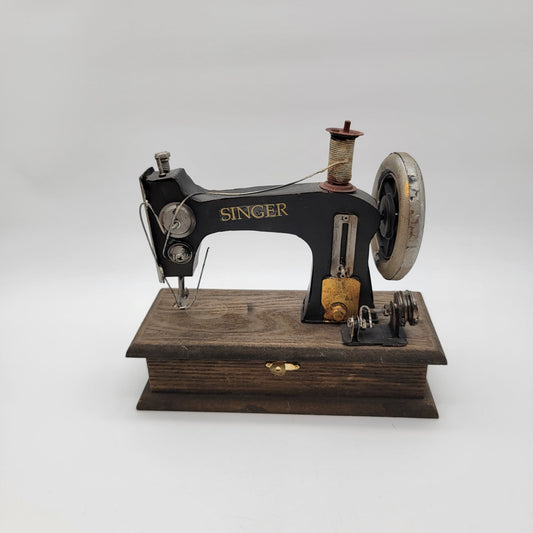 Decorative Singer Sewing Machine Keepsake Box