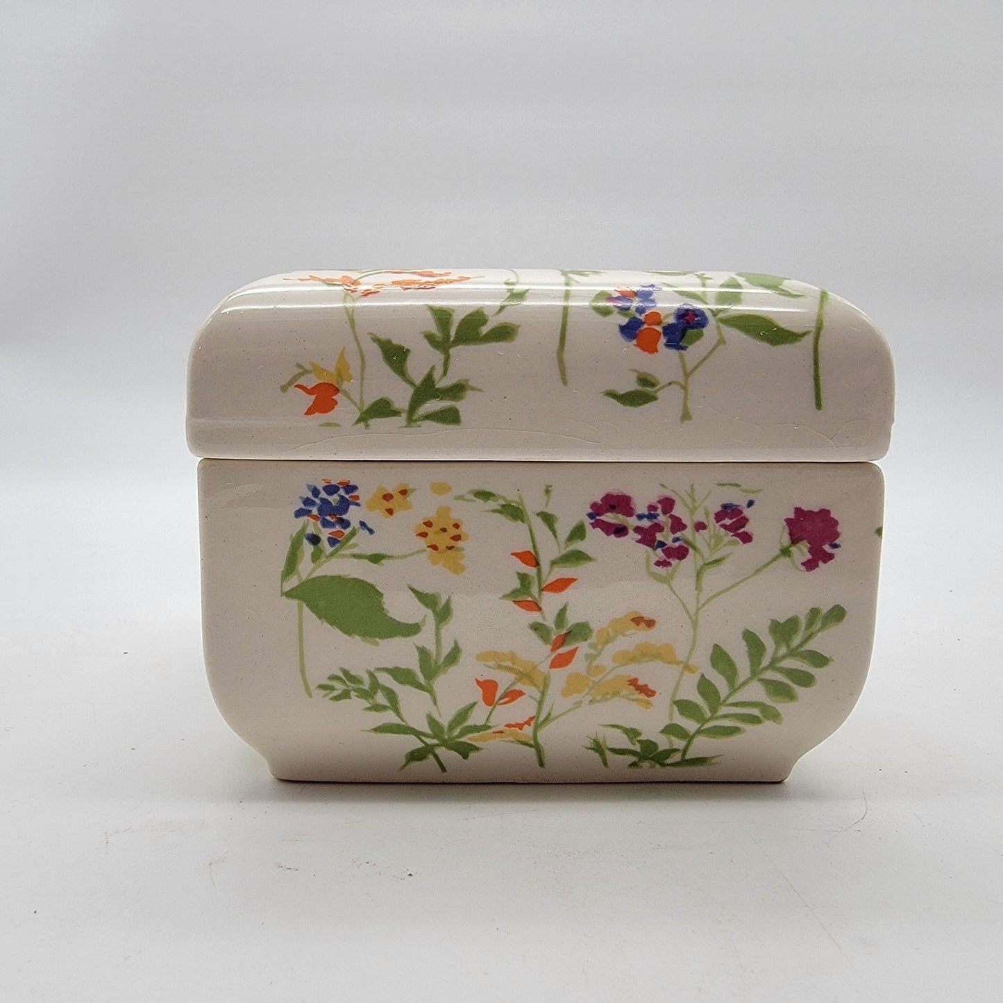 Vintage Elizabeth Arden Porcelain Floral Trinket Box
